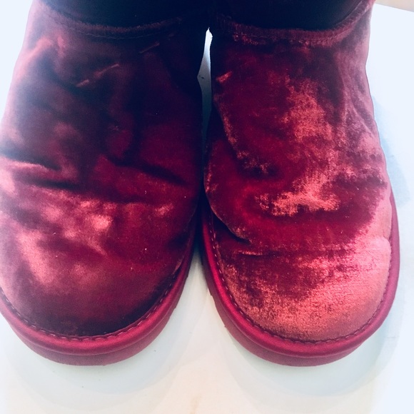 🆕Ugg Velvet Raspberry - Picture 5 of 6